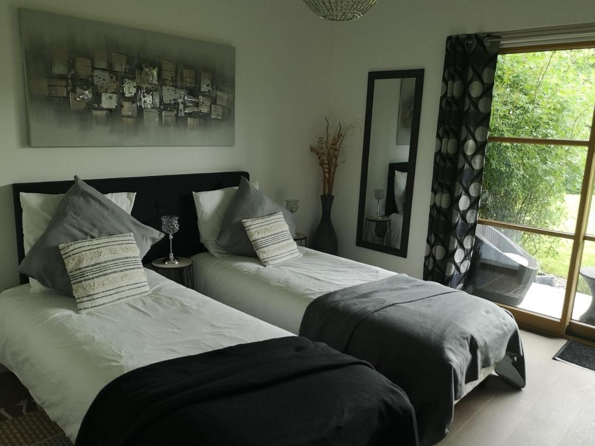 La Pause Bed and Breakfast Surville  Eksteriør billede