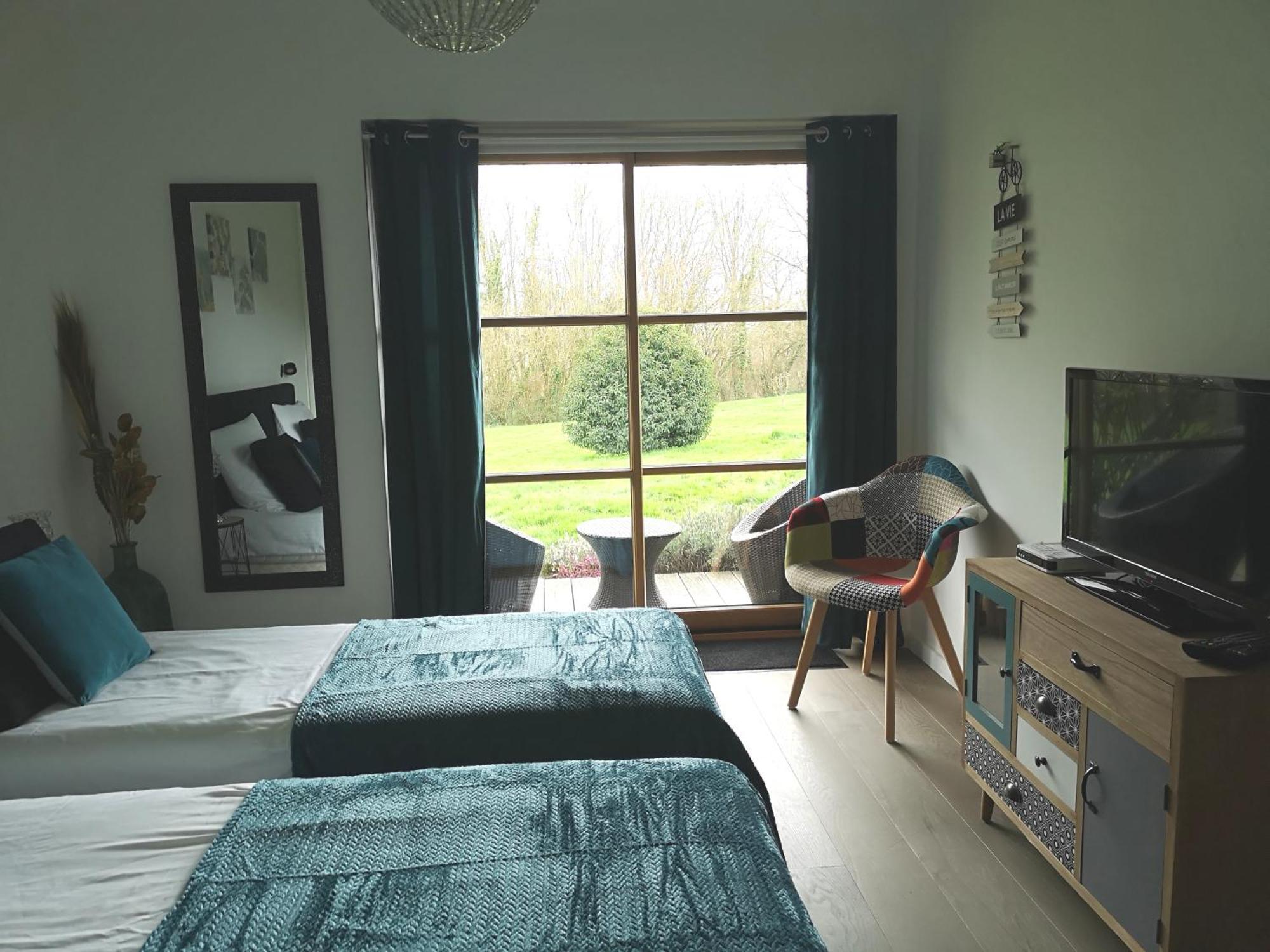La Pause Bed and Breakfast Surville  Eksteriør billede
